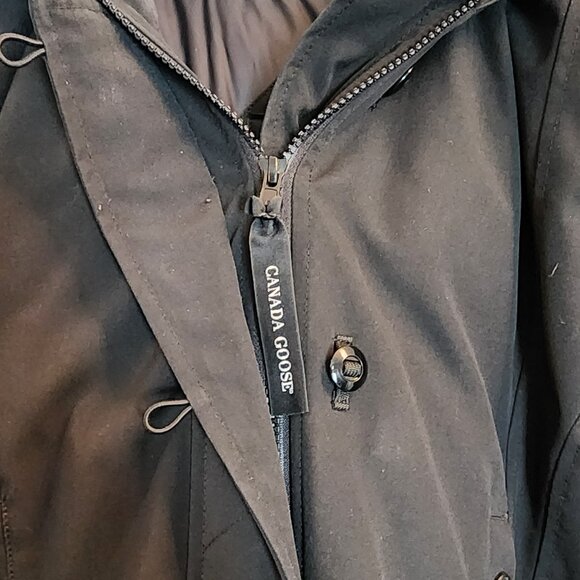 Canada Goose Kensington Parka - Picture 2 of 15